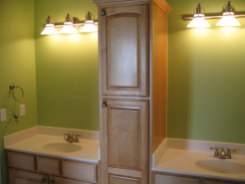 Guest Bathroom, Dual Sinks, Storage / Medicine Cabinet Center Column, Wall Sconce Lighting, Luxury Home Builder, Indianapolis, Indiana, Madison Custom Homes Inc.